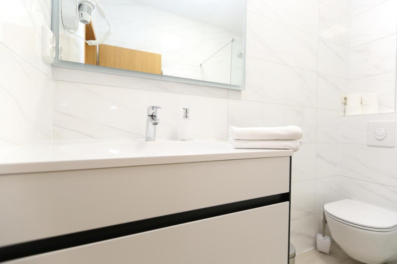 Apartmani Guto Podstrana Exterior photo