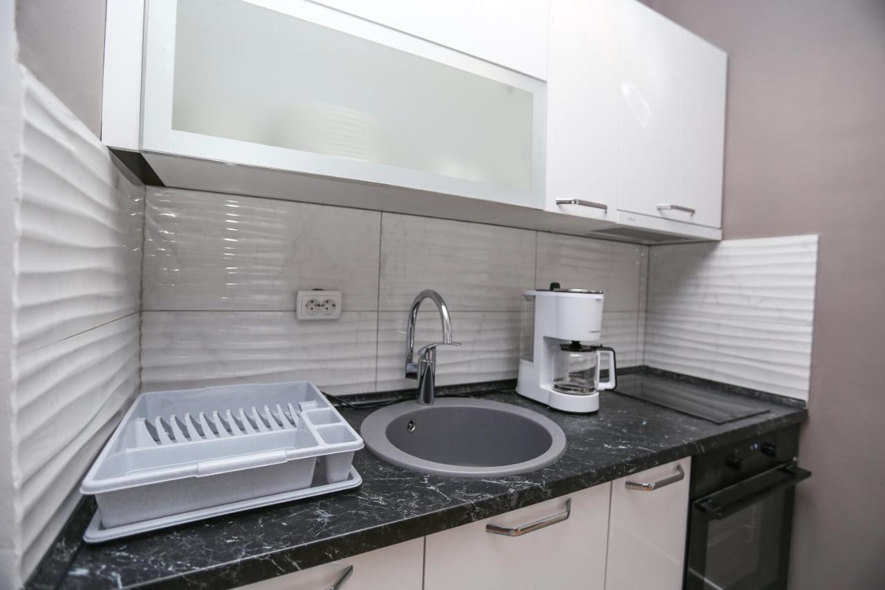 Apartmani Guto Podstrana Exterior photo